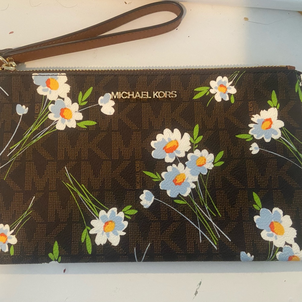 Michael kors large wallet